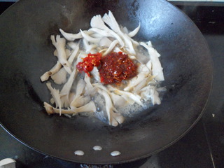 【菜谱换礼】——豆腐蘑菇一锅烩的做法步骤：11